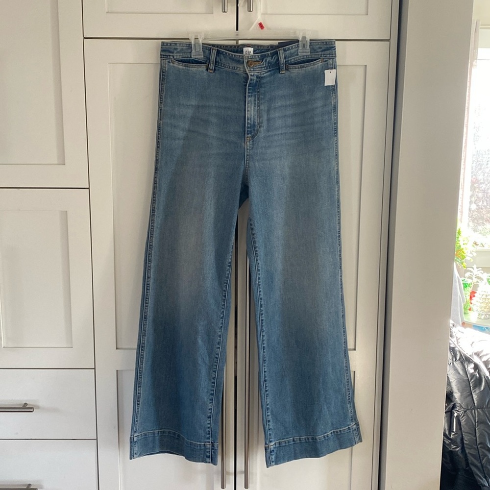 Gap High Rise Wide-Left Crop Jeans